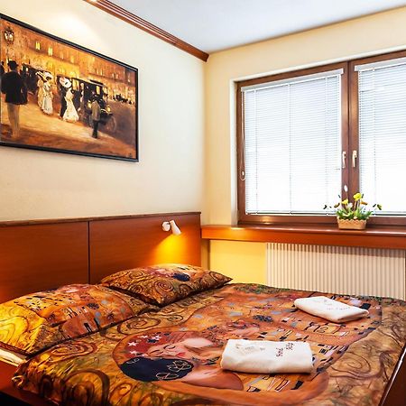 Hotel Acko Rózsahegy Kültér fotó